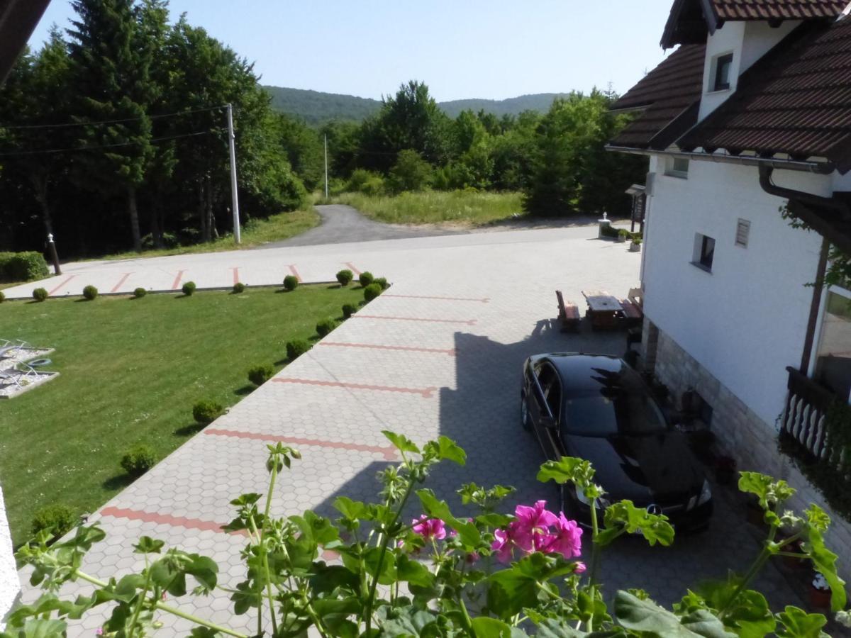 Hotel House Pox à Plitvička Jezera Extérieur photo